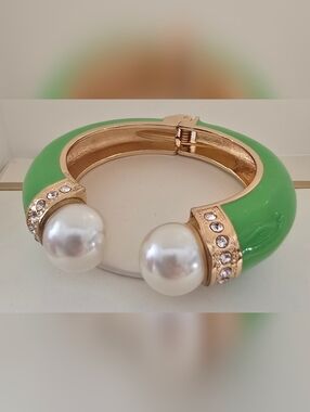 Green  Clear Crystals. Pearl-Accent Cuff Bracelet  Gold Tone